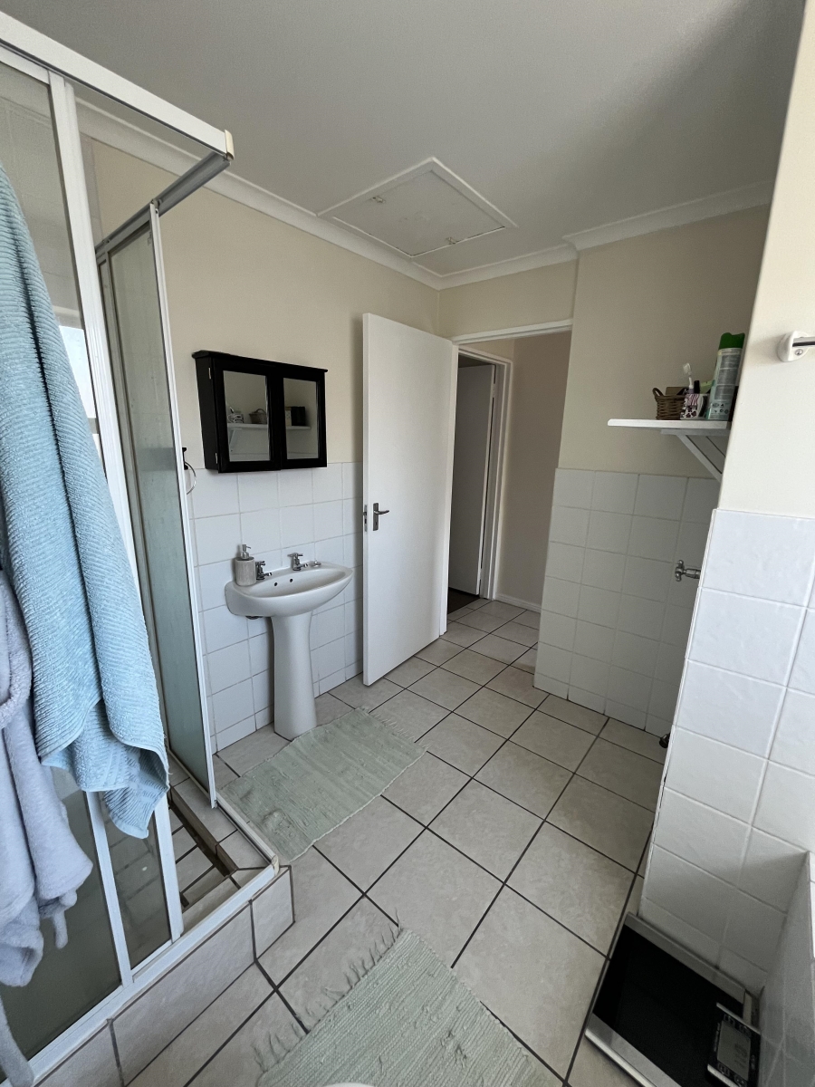 To Let 1 Bedroom Property for Rent in Parklands Western Cape